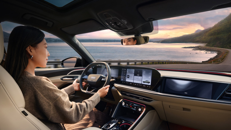 В Китае Audi Q5L с системой Huawei ADAS стал доступен по цене от 44 420 долларов США.