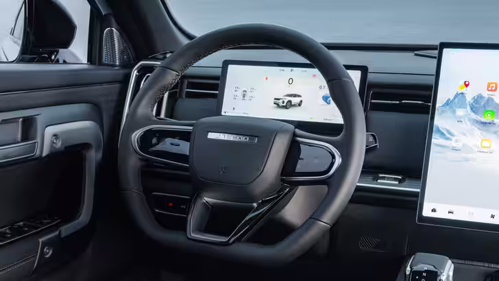 Интерьер Jaecoo J7