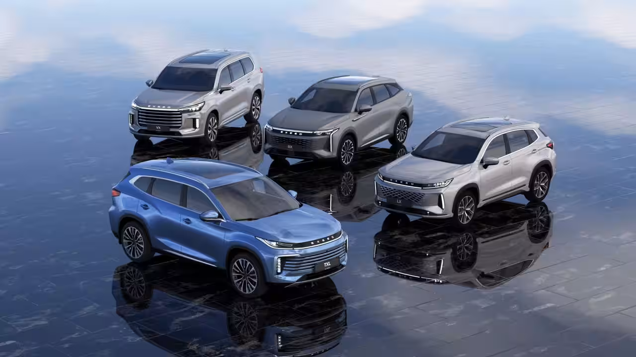 В России названы премиальные автомобили, возглавившие продажи, Exeed и Tank удерживают лидерство.