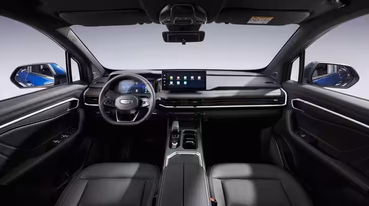 Интерьер Geely Okavango