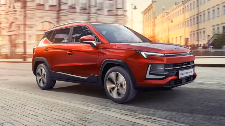 В России с 1 января 2026 года подскочили цены на отечественные автомобили «Москвич». Сколько они стоят теперь