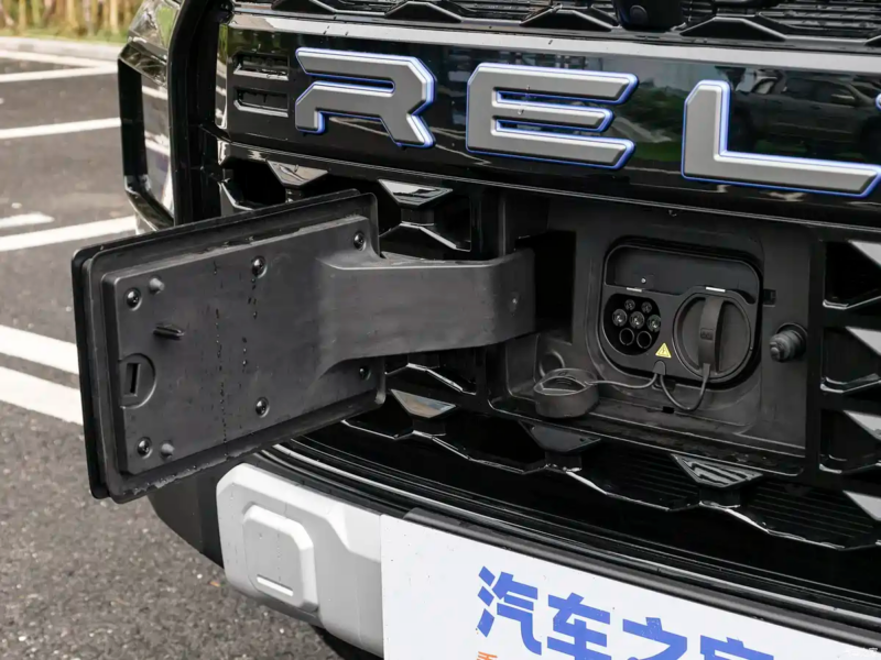 В Китае Chery представила свой первый электропикап Hilma, конкурент Toyota Hilux, по цене от ,300.