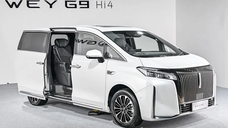 В Китае состоялась премьера кроссовера Wey G9 Hi4 PHEV с гибридной силовой установкой.