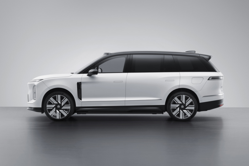 В Китае Nio представит самый крупный электро-кроссовер ES9 длиной 5,37 метра.