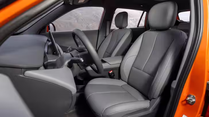 Интерьер Evolute i-Joy