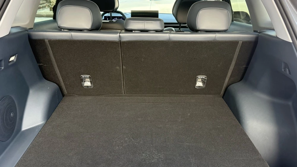 Geely EX5 в Казахстане тест салон интерьер багажник