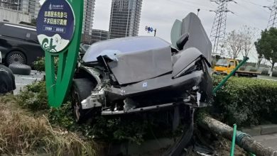 В Китае столкнулись производители люксовых электромобилей: BYD Yangwang U9 и Zeekr 009.