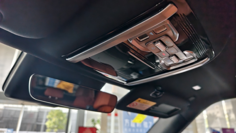 В Китае BYD Ti7 – тест полноприводного городского кроссовера в максимальной комплектации.