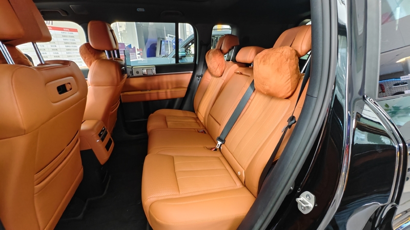 В Китае BYD Ti7 – тест полноприводного городского кроссовера в максимальной комплектации.