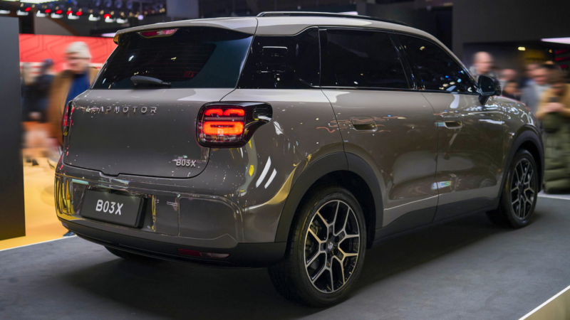 В Китае представят новые электромобили Zeekr и Leapmotor на автошоу в Брюсселе в 2026 году.