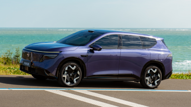 В Китае с конвейера сошел электрический кроссовер Nissan NX8