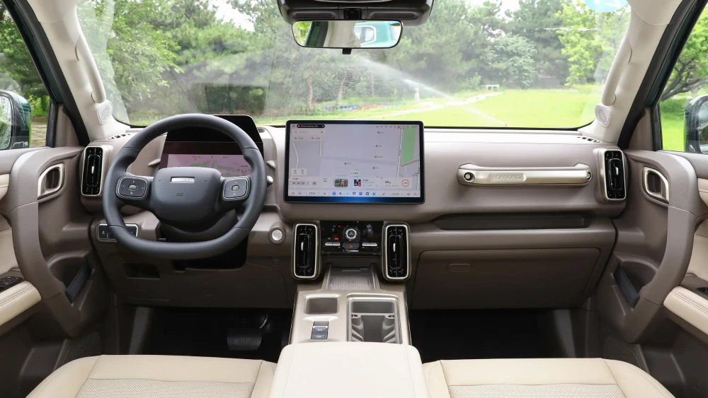 Новый кроссовер Haval Dargo получил ОТТС для рынка России кроссовер салон бежевый