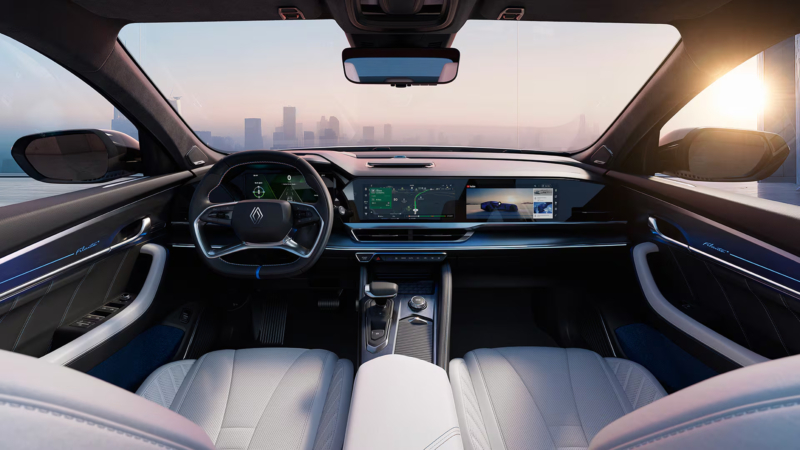 В Китае раскрыт совместно с Geely разработанный крупнейший внедорожник Renault, но упомянута другая страна.