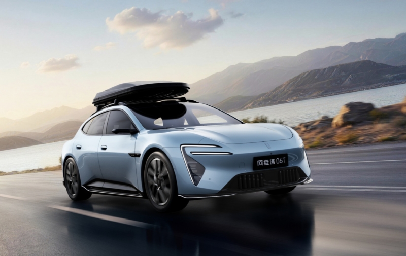 В Китае официально представлены изображения нового универсала Avatr 06T с лидаром нового поколения от Huawei.