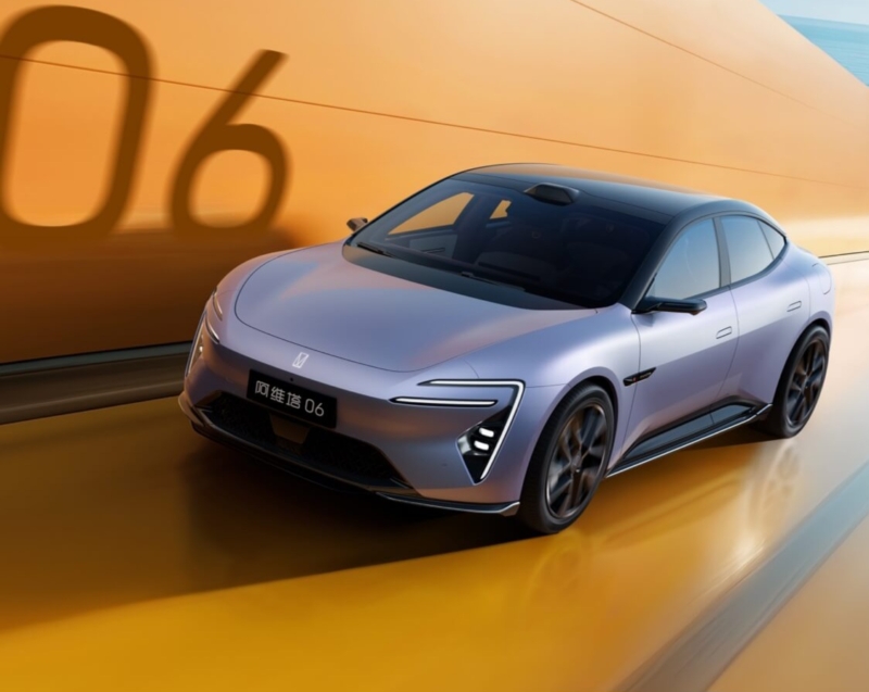 В Китае официально представлены изображения нового универсала Avatr 06T с лидаром нового поколения от Huawei.