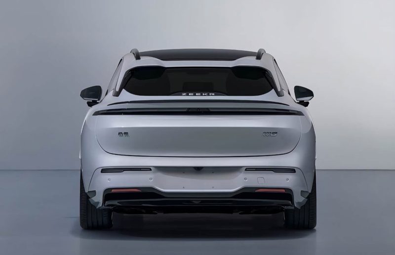 В Китае показали обновлённые Zeekr 007 GT и 007 EV с максимальной мощностью до 784 л.с.