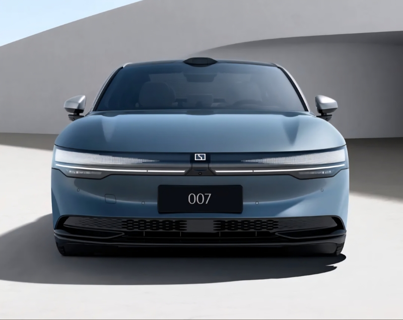 В Китае показали обновлённые Zeekr 007 GT и 007 EV с максимальной мощностью до 784 л.с.