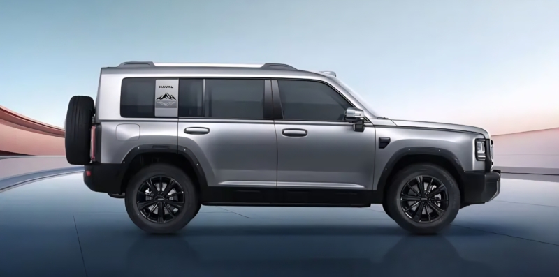 В Китае внедорожник Haval Raptor от GWM получил улучшенную версию Plus с возможностью семиместной конфигурации.