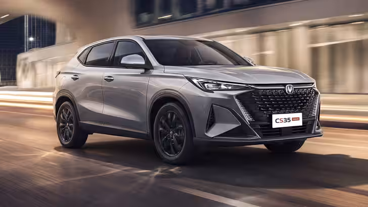 В России начали официально продавать новый недорогой кроссовер Changan с оцинкованным кузовом. Сколько стоит Changan CS35 Max В России начали официально продавать новый недорогой кроссовер Changan с оцинкованным кузовом. Сколько стоит Changan CS35 Max