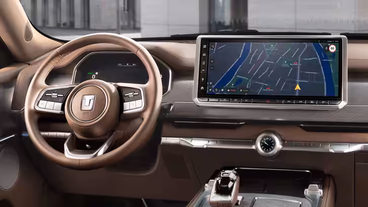 Интерьер Tank 700