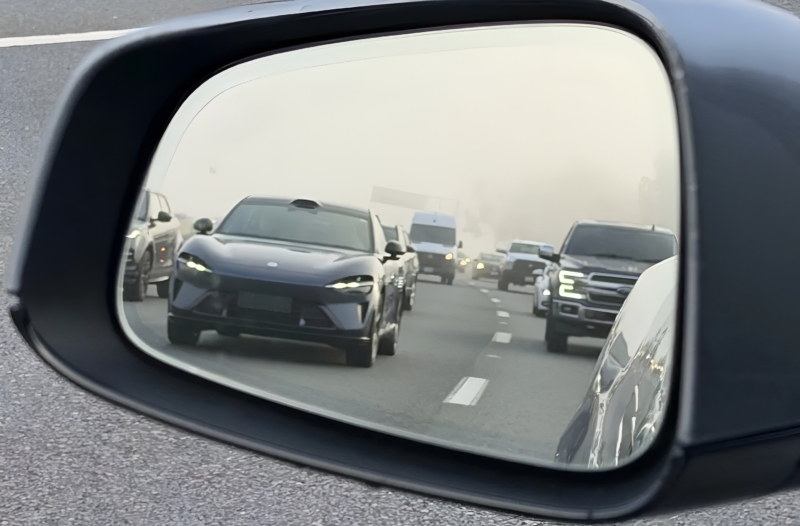 В Китае замечен Xiaomi YU7 Max SUV мощностью 690 л.с. на шоссе в США, вызвав слухи о выходе на рынок.