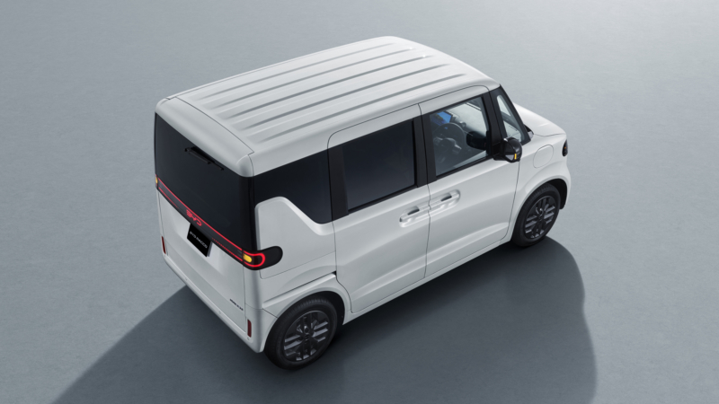 В Китае официально представлен интерьер электромобиля BYD Racco EV kei car, дебют которого состоялся в Японии.