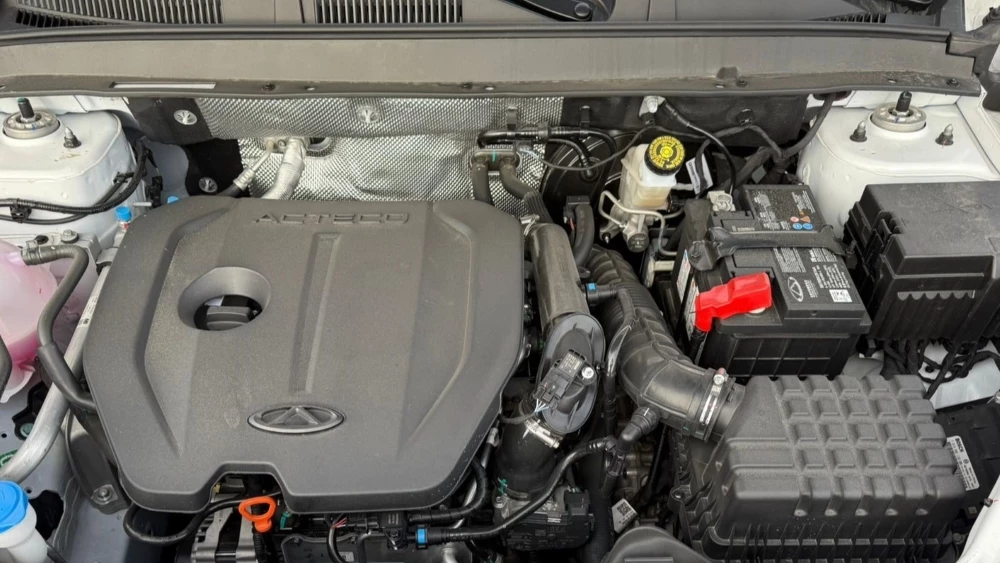 Chery C8 в Казахстане тест капот мотор двигатель