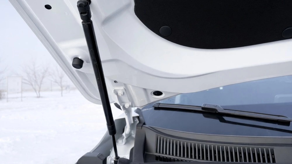 Chery C8 в Казахстане тест капот пневмоупоры