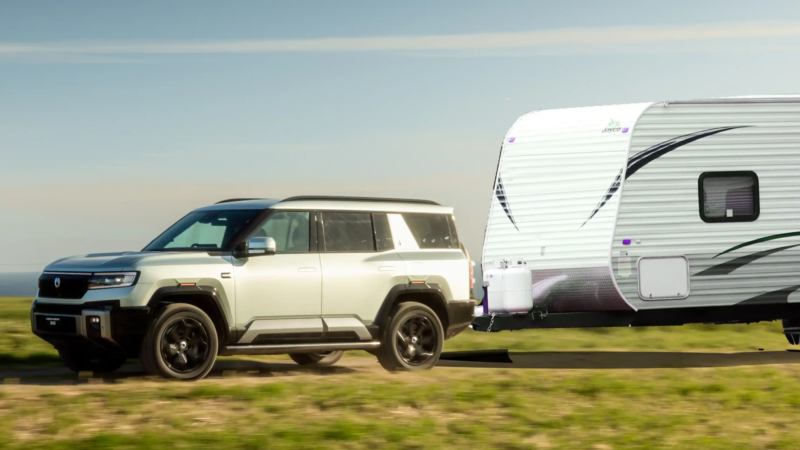 В Китае кроссовер Denza B8 от BYD получил высший рейтинг в краш-тесте ANCAP.