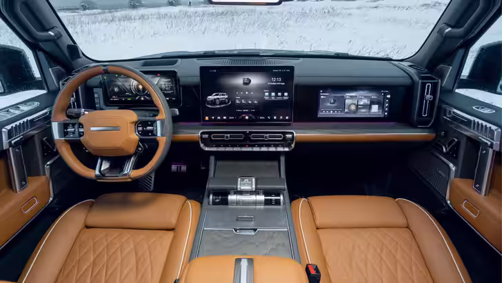 Интерьер M-Hero Интерьер M-Hero