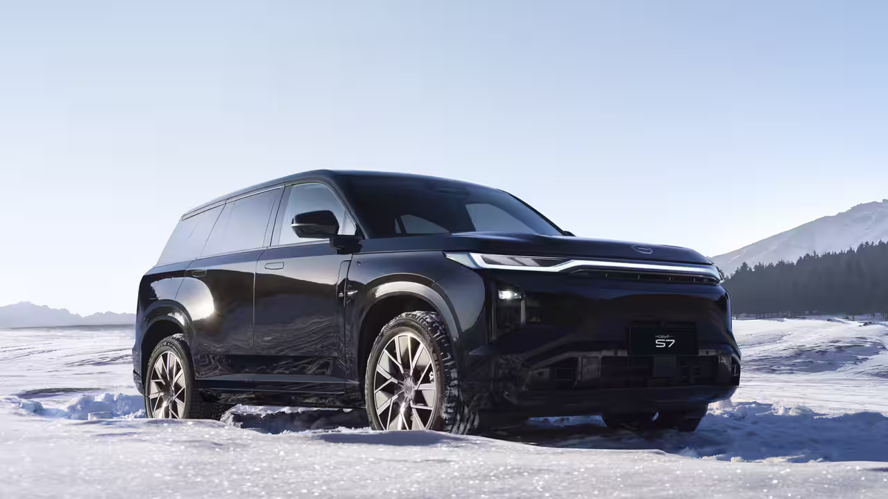 В России GAC удивит кроссовером S7 с «Яндексом» и VK на борту. В России GAC удивит кроссовером S7 с «Яндексом» и VK на борту.