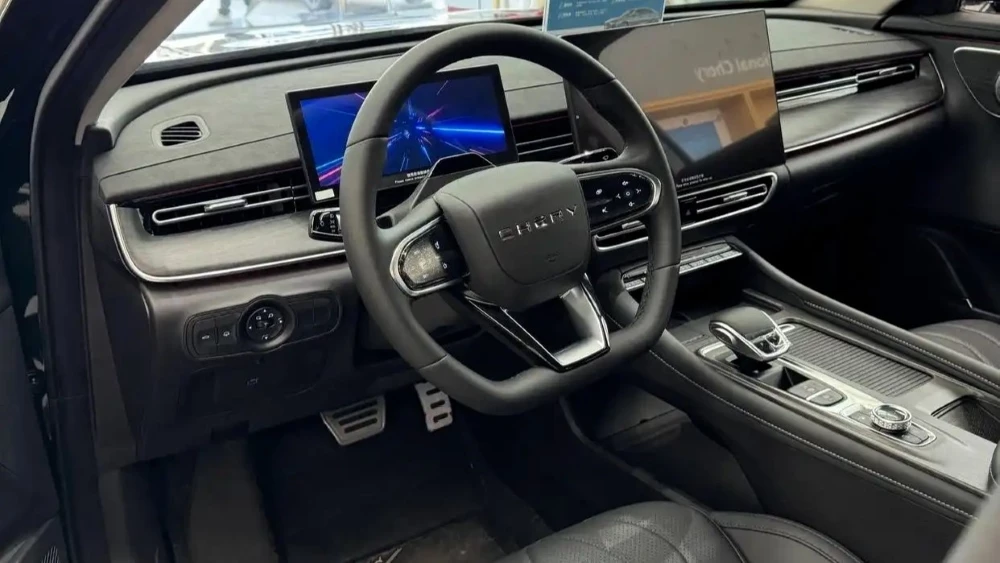 Седан Chery Arrizo 8 Pro двигатель 2.0 интерьер