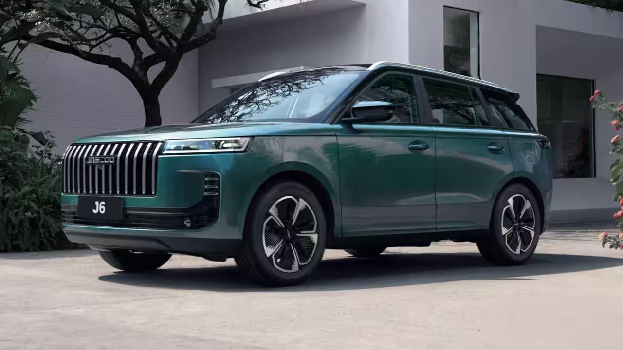 В России новый недорогой кроссовер Jaecoo подходит для перевозки животных, узнайте его цену. В России новый недорогой кроссовер Jaecoo подходит для перевозки животных, узнайте его цену.