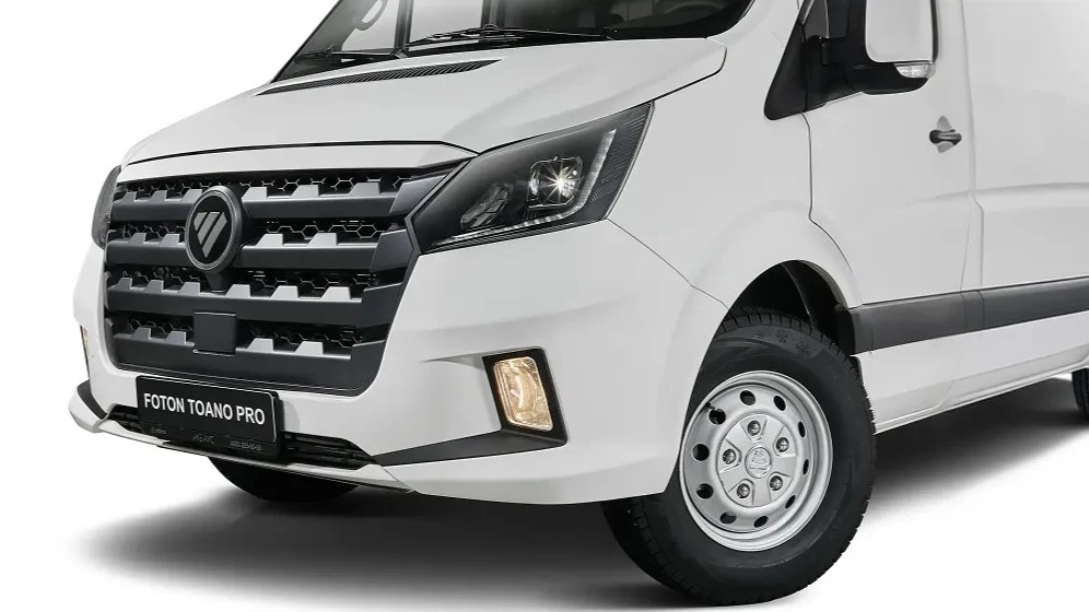 Фургон Foton Toano Pro сбоку спереди решетка фары