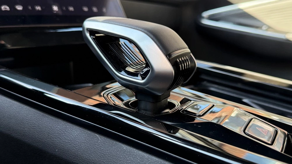 Geely Galaxy CITYRAY в казахстане тест салон интерьер тоннель селектор