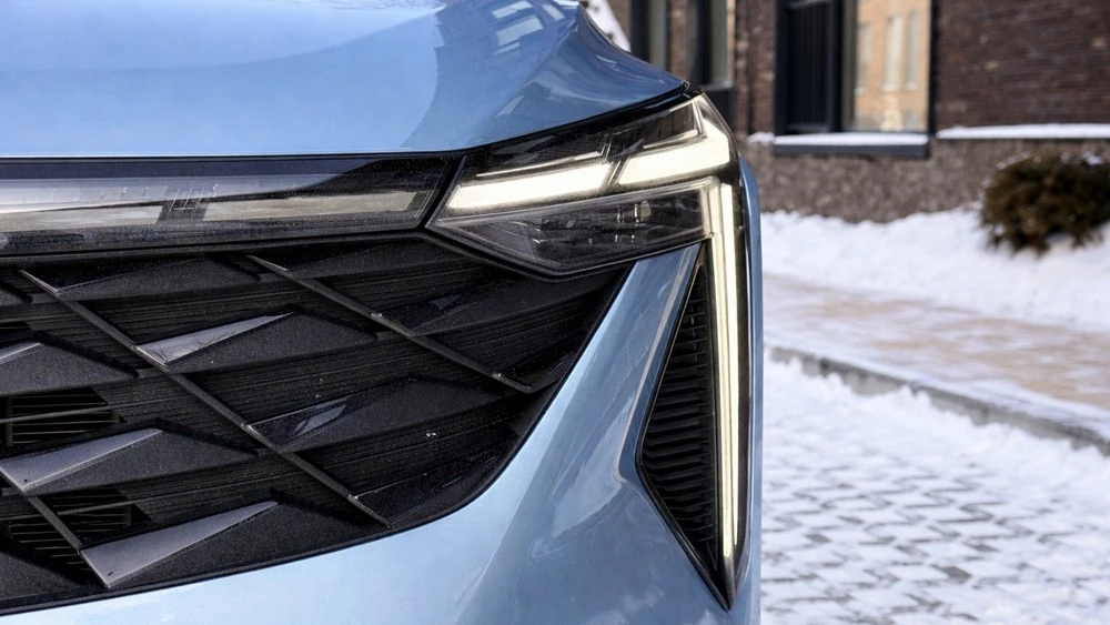 Geely Galaxy CITYRAY в казахстане спереди фары решетка