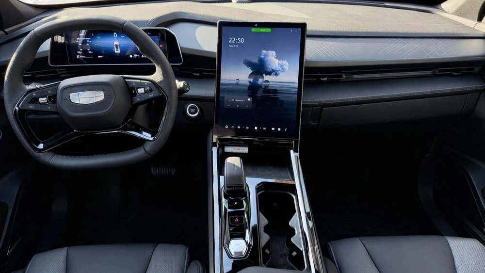 Geely Galaxy CITYRAY в казахстане тест салон интерьер