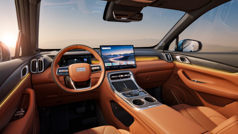 В Китае Geely Galaxy M7 поразил публику расход топлива 3,35 л/100 км.