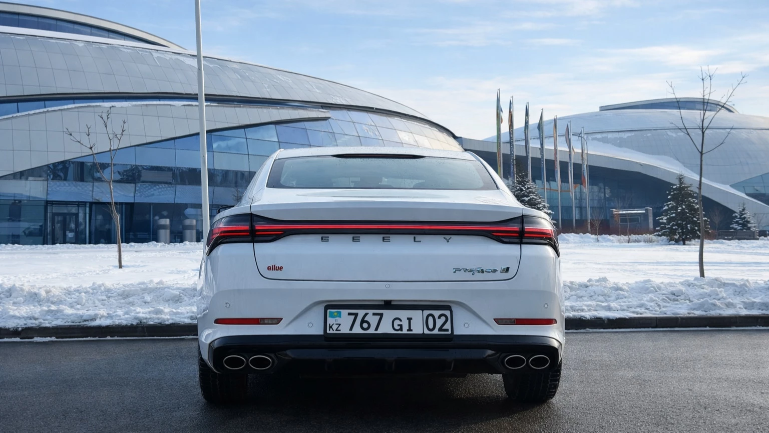 Geely Galaxy Preface в Казахстане сзади