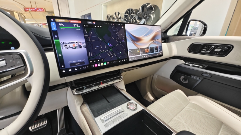 В Китае владельцы Range Rover и Bentley пересаживаются на Zeekr 9X, свидетельствуют сообщения.