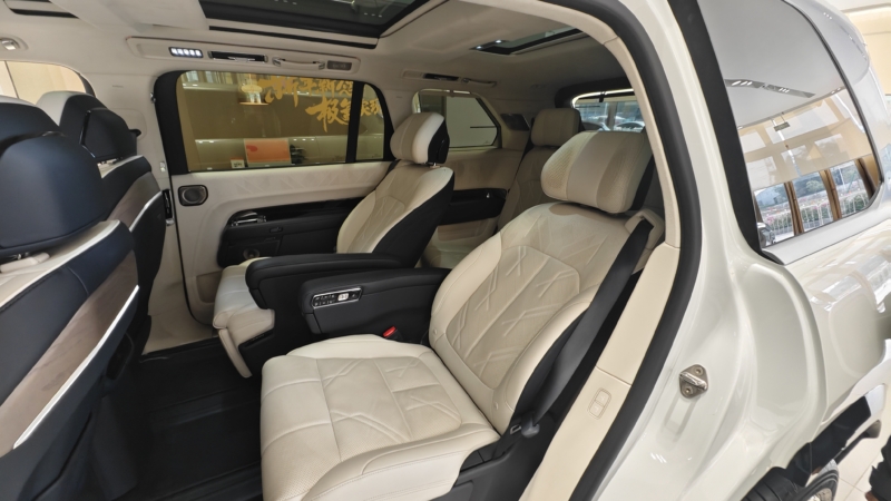 В Китае владельцы Range Rover и Bentley пересаживаются на Zeekr 9X, свидетельствуют сообщения.