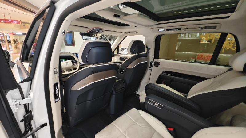 В Китае владельцы Range Rover и Bentley пересаживаются на Zeekr 9X, свидетельствуют сообщения.