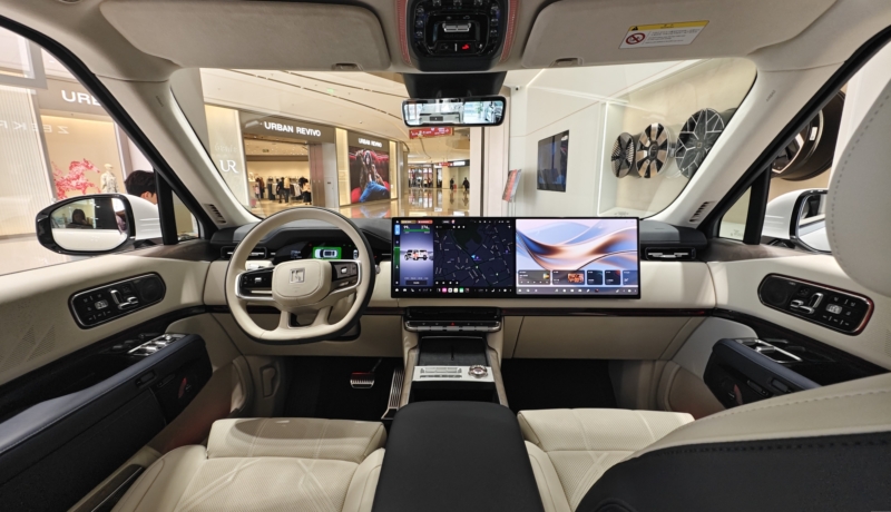 В Китае владельцы Range Rover и Bentley пересаживаются на Zeekr 9X, свидетельствуют сообщения.