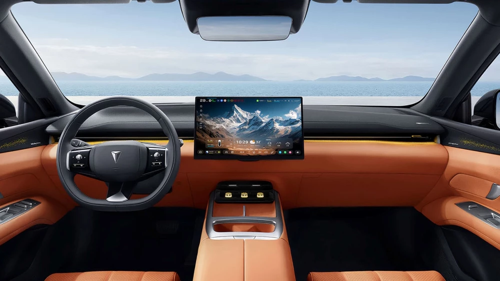 Электрический лифтбэк Deepal L07 салон интерьер