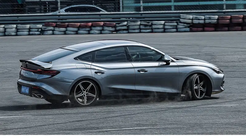 В Китае замечен электрический преемник седана MG7