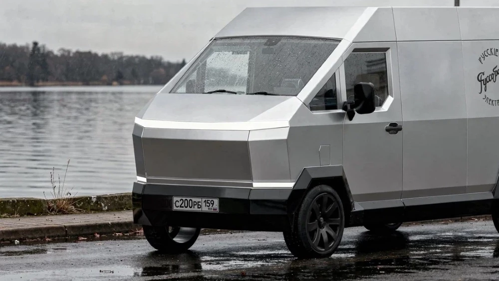 «Руссо-Балт» Ф200 спереди кабина