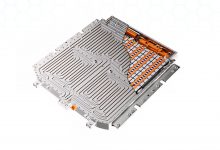 В Китае Svolt впервые добилась "разделения огня и электричества", пламя не достигает пассажирского отсека.