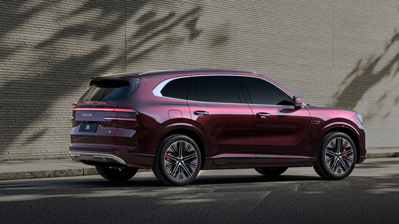 В Китае Zeekr заявляет "медленно — значит быстро" в ходе предсерийных испытаний внедорожника 8X.