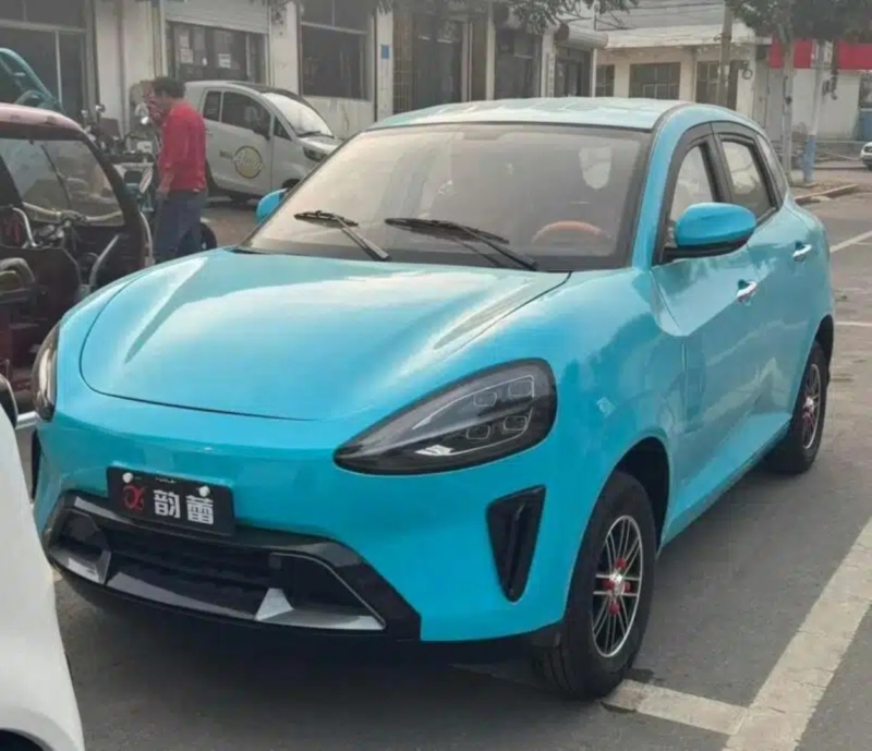 В Китае компания Xiaomi подала в суд фирма LSEV из-за патентной защиты дизайна, слушание назначено на 26 марта.