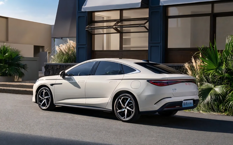 В Китае опубликованы изображения BYD Seal 07 EV до официального запуска, ожидается большой запас хода.